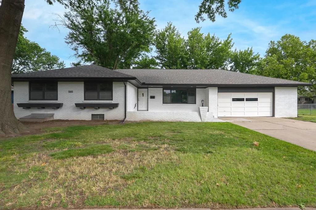 6720 E Zimmerly Street Wichita KS 67207