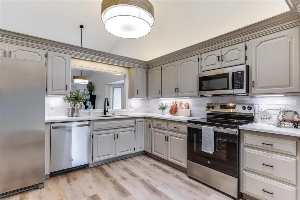 3153 W Keywest Street Wichita KS 67204