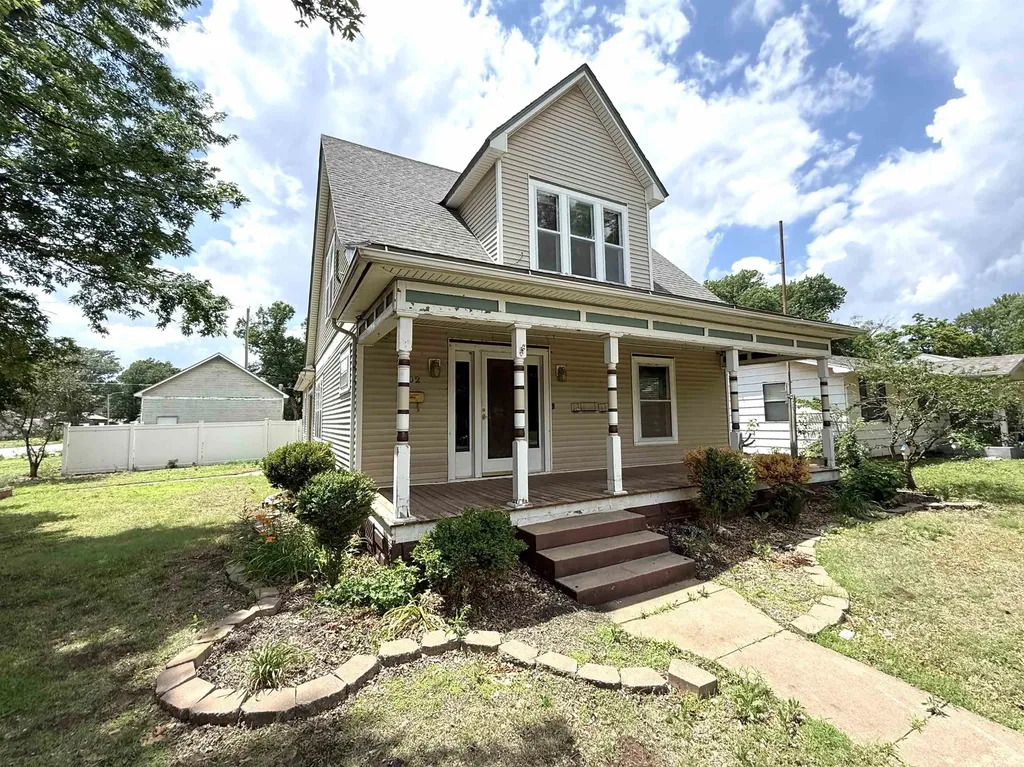 202 N Madison Avenue Anthony KS 67003