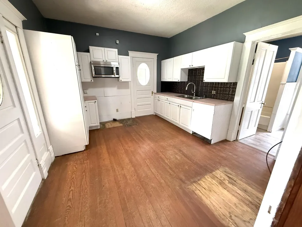 202 N Madison Avenue Anthony KS 67003