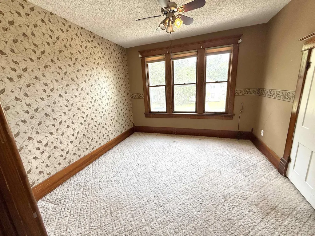 202 N Madison Avenue Anthony KS 67003