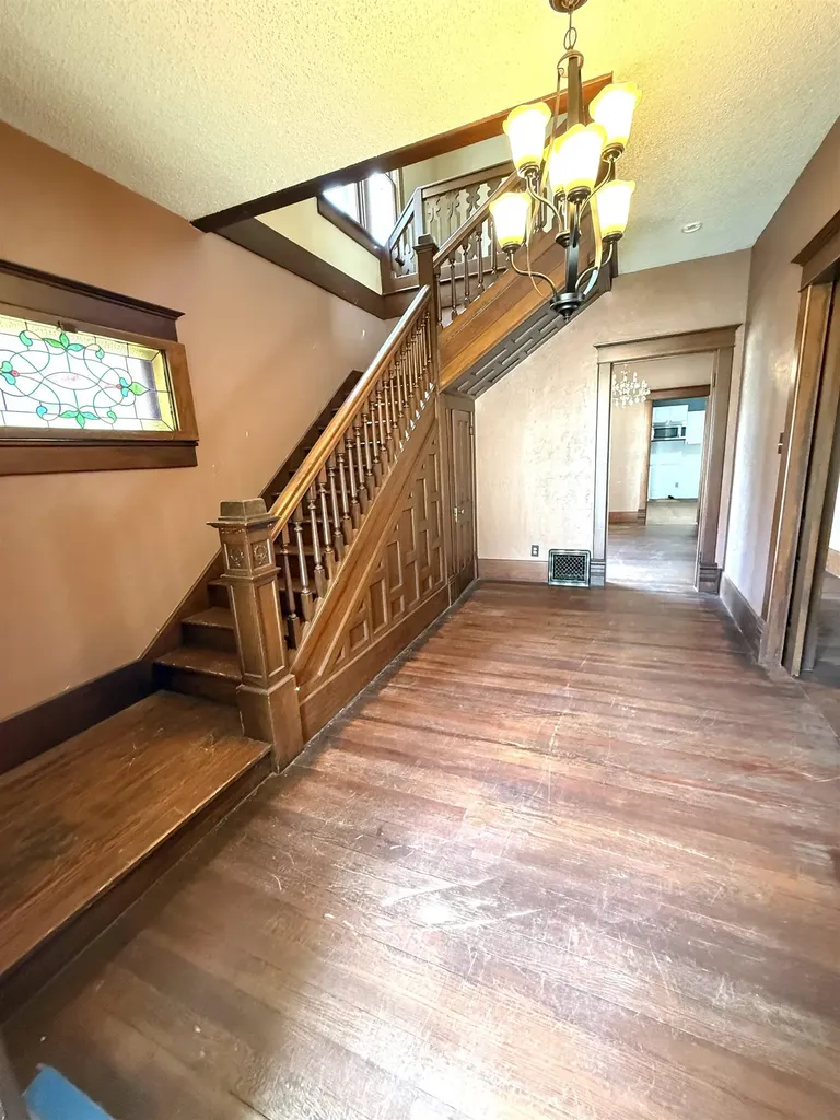 202 N Madison Avenue Anthony KS 67003