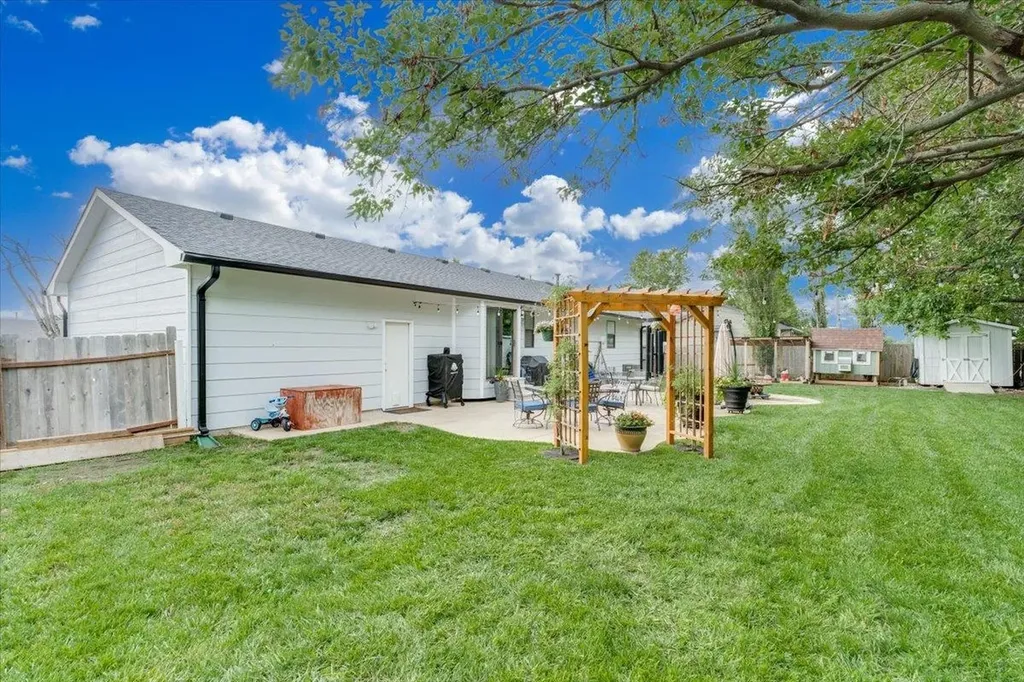 405 N Morris Rose Hill KS 67133