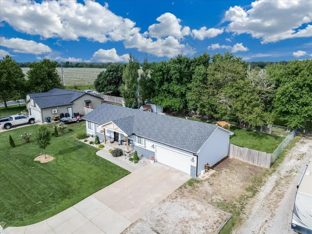 405 N Morris Rose Hill KS 67133