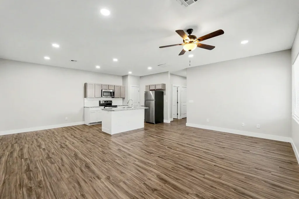5752 E Bristol Wichita KS 67220