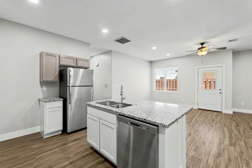 5752 E Bristol Wichita KS 67220