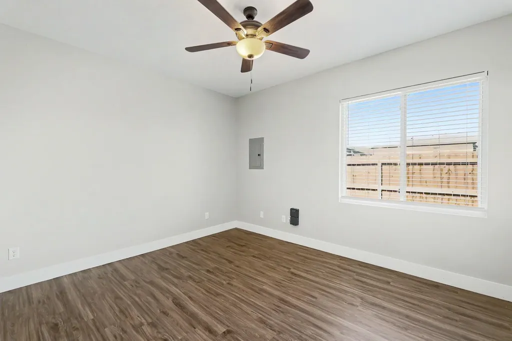5752 E Bristol Wichita KS 67220