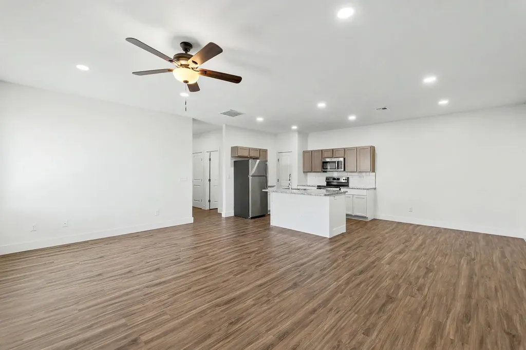 5752 E Bristol Wichita KS 67220