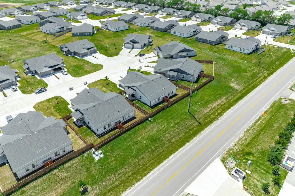 5794 E Bristol Wichita KS 67220