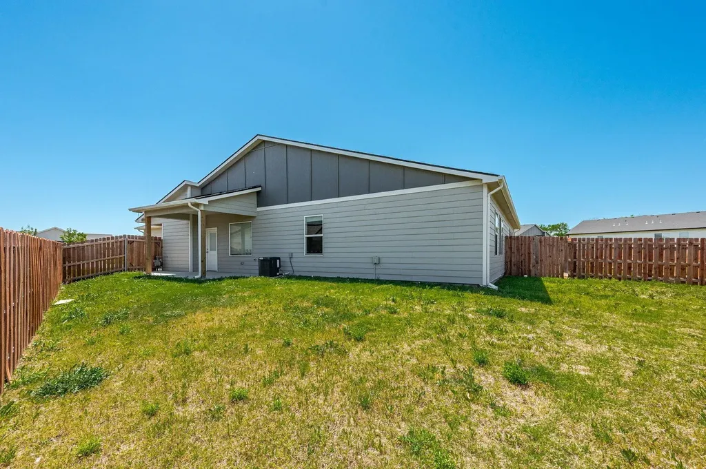 5794 E Bristol Wichita KS 67220