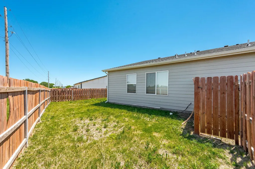 5794 E Bristol Wichita KS 67220