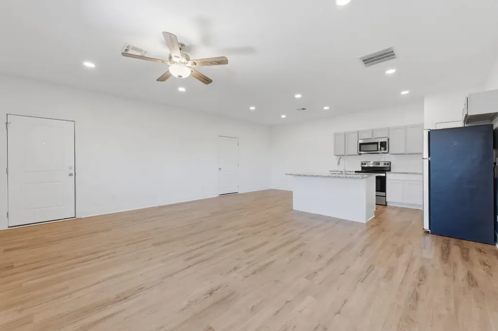 5794 E Bristol Wichita KS 67220