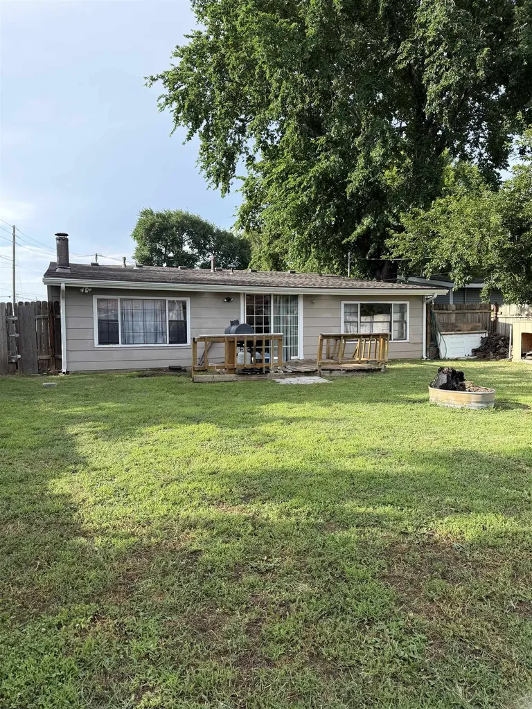 3927 W 20th Street Wichita KS 67203
