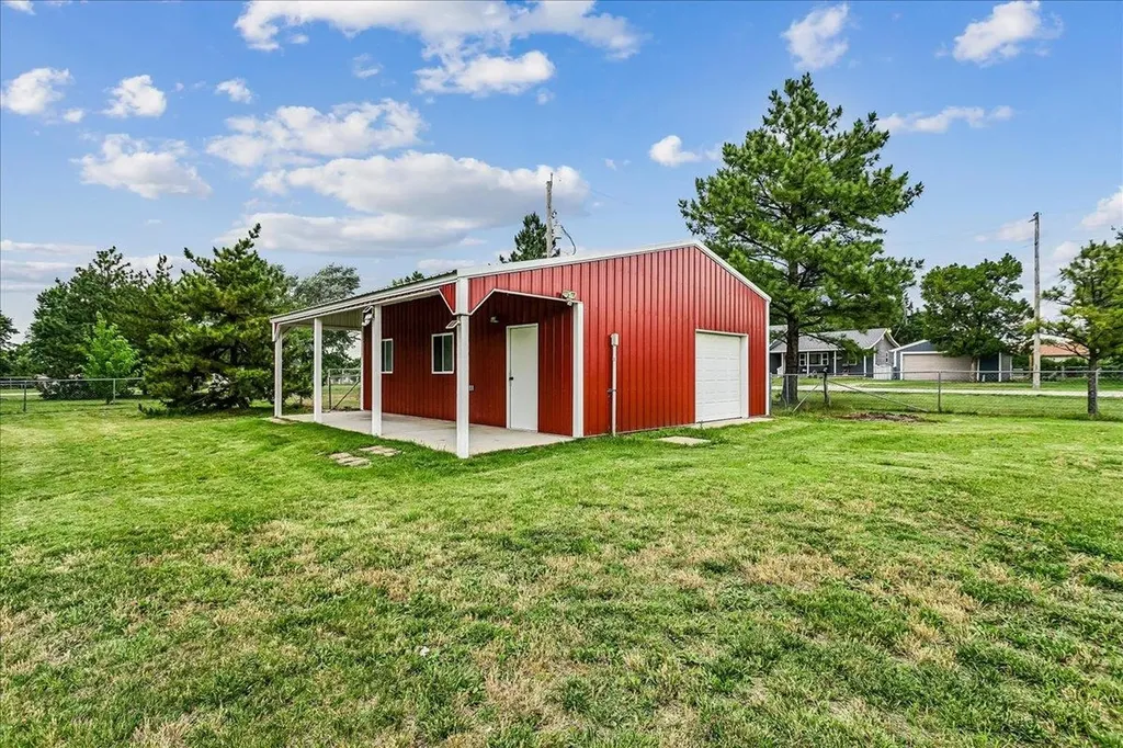 12788 SW 94th Street Andover KS 67002