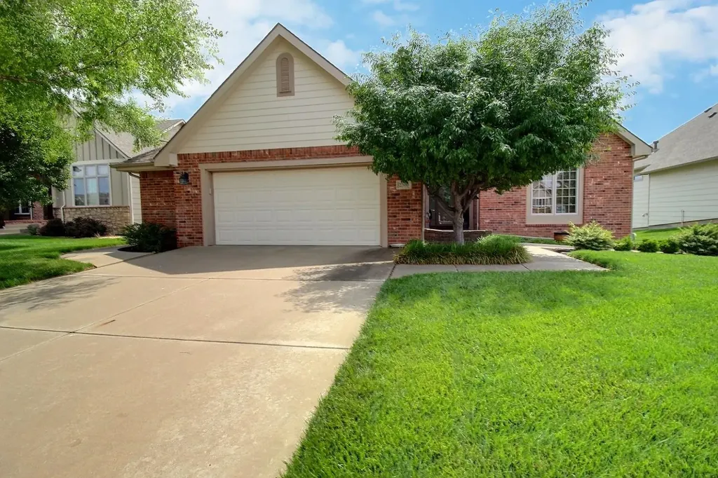 2300 N Sawgrass Circle Derby KS 67037