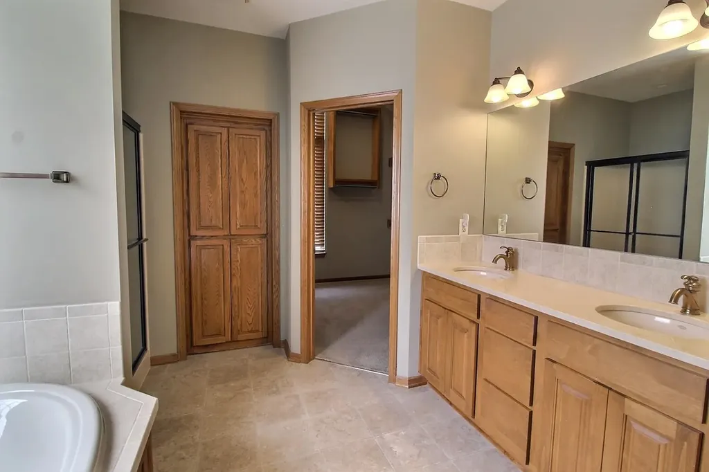 2300 N Sawgrass Circle Derby KS 67037