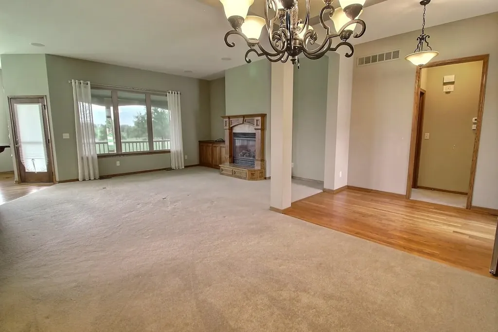 2300 N Sawgrass Circle Derby KS 67037