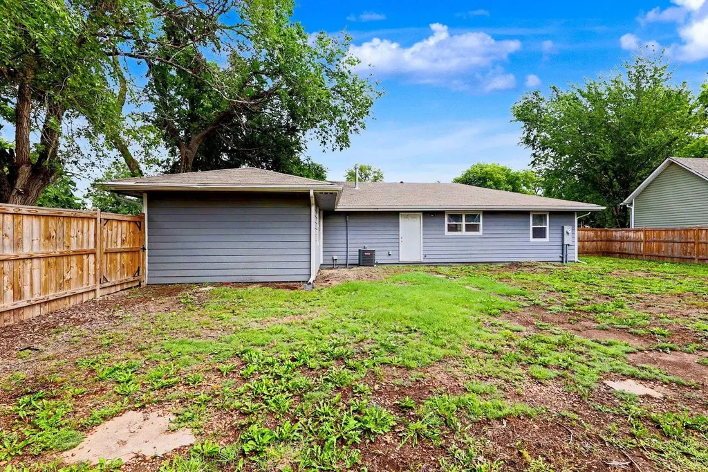 221 W Main Mount Hope KS 67108