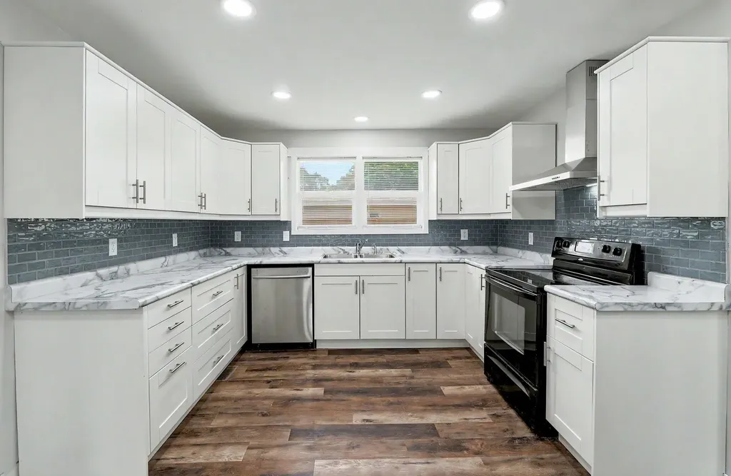 221 W Main Mount Hope KS 67108