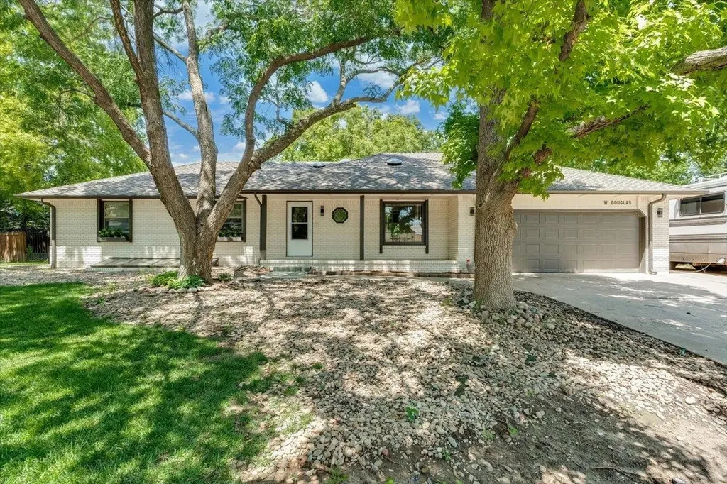 11304 W Douglas Wichita KS 67212