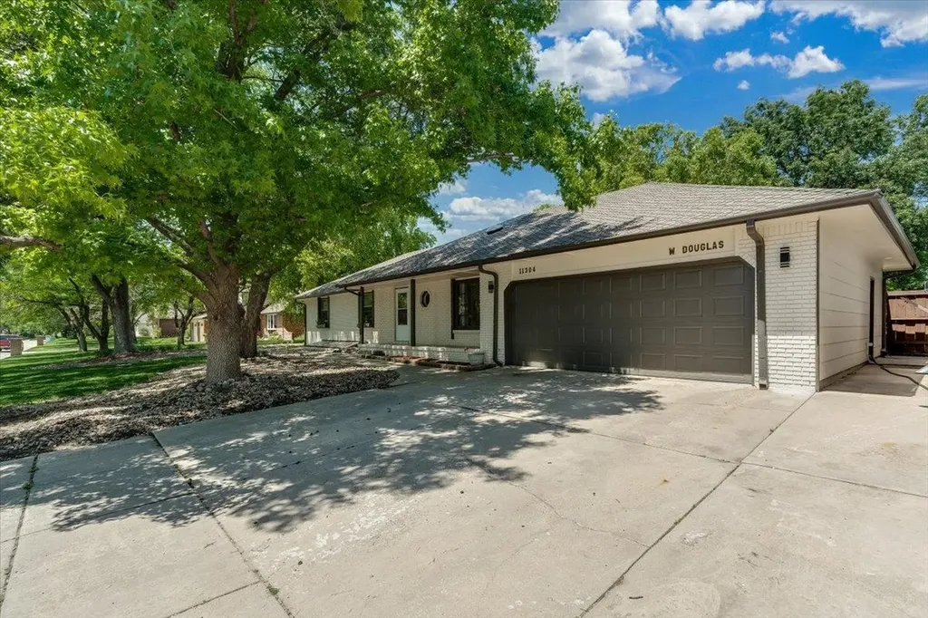 11304 W Douglas Wichita KS 67212