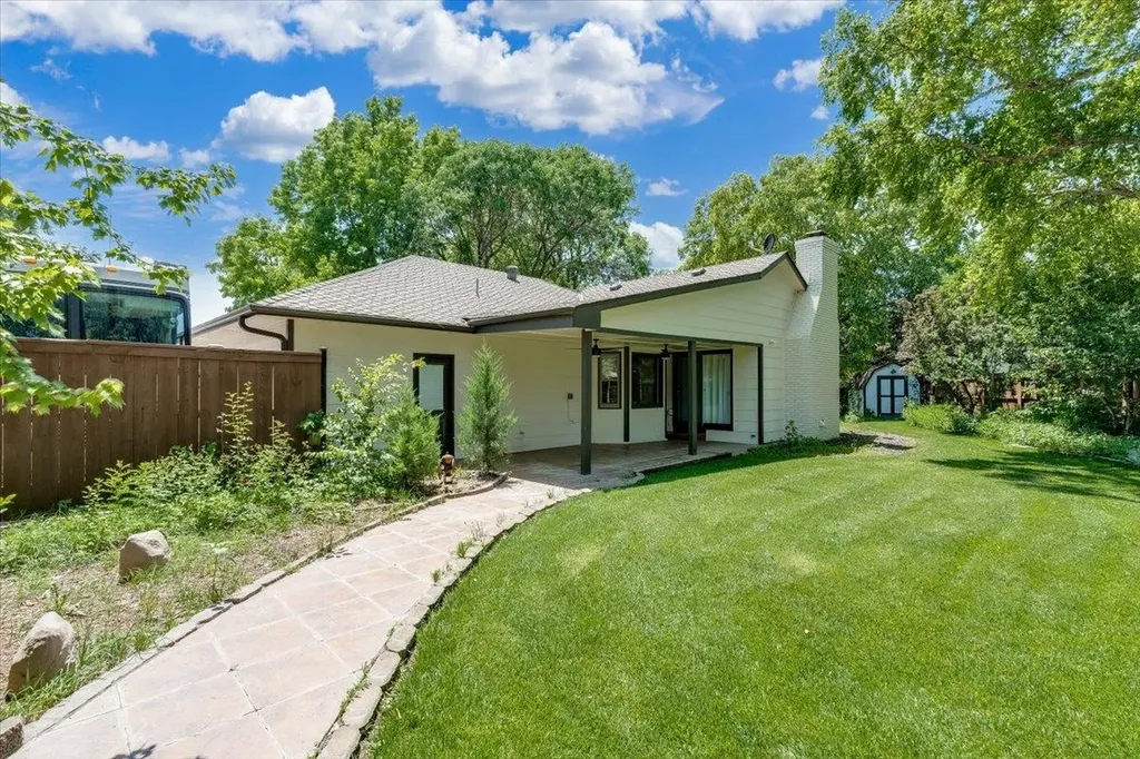 11304 W Douglas Wichita KS 67212