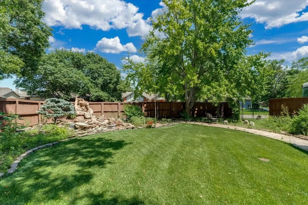 11304 W Douglas Wichita KS 67212