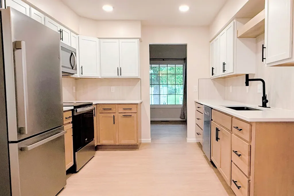 11304 W Douglas Wichita KS 67212