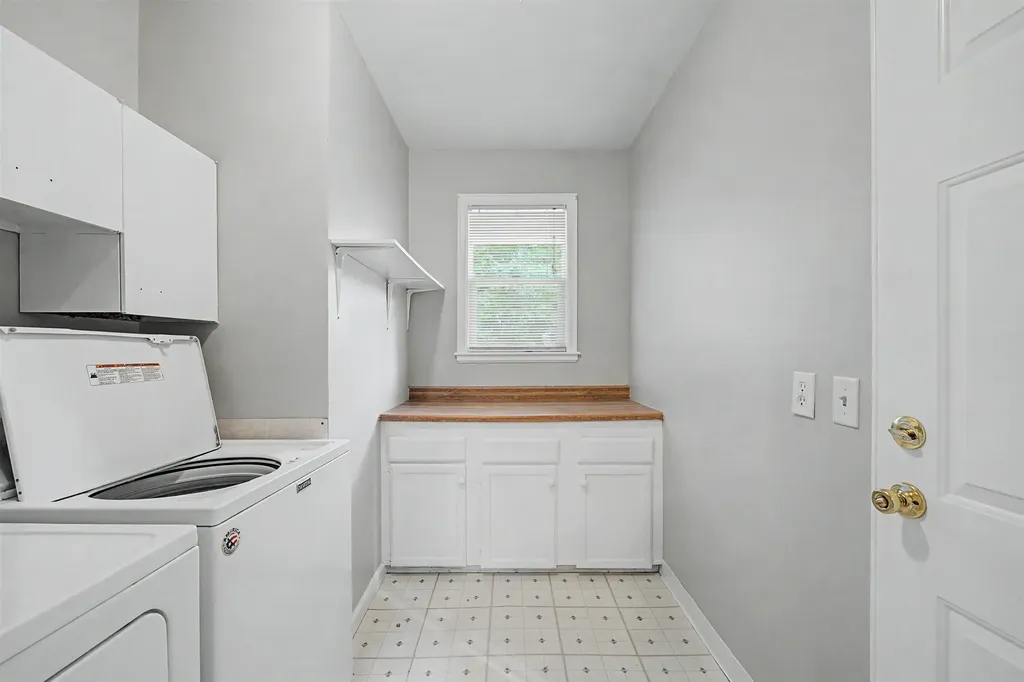 722 S Lightner Wichita KS 67218