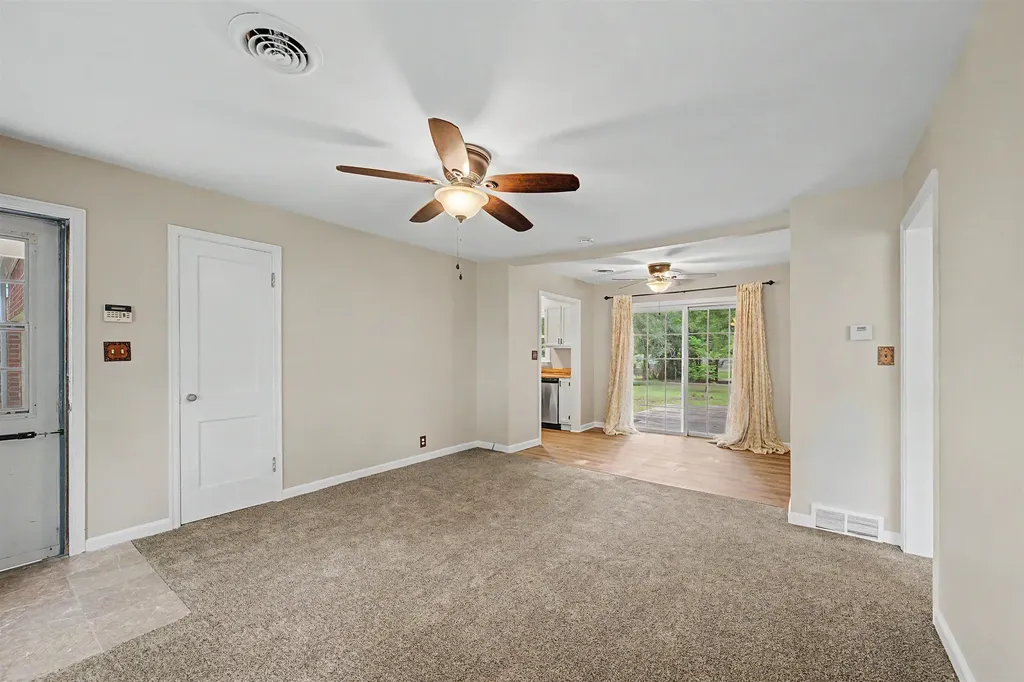 722 S Lightner Wichita KS 67218