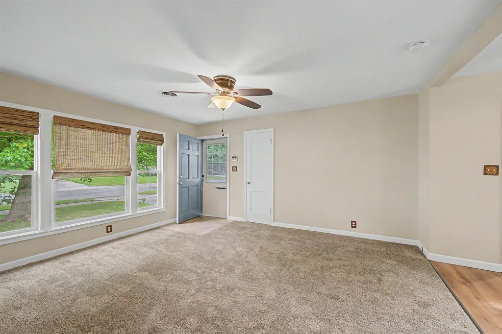 722 S Lightner Wichita KS 67218