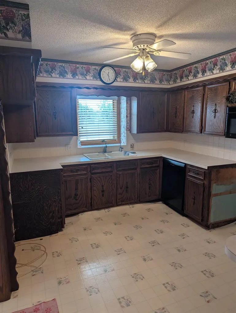 29705 W 21st N Garden Plain KS 67050