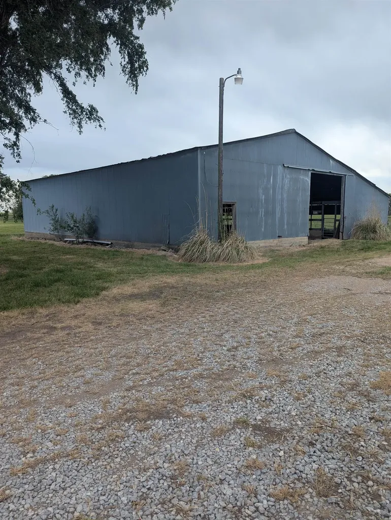29705 W 21st N Garden Plain KS 67050