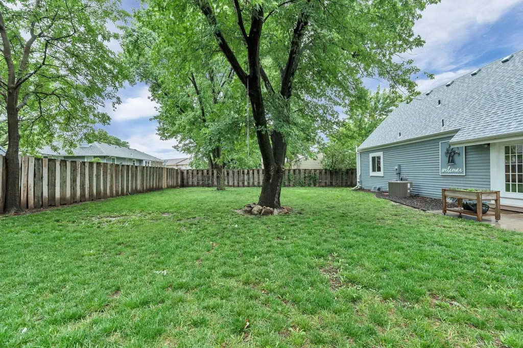 1209 Boyd Avenue Newton KS 67114