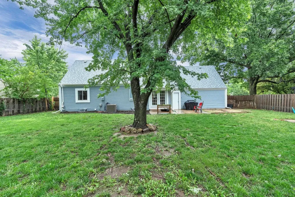 1209 Boyd Avenue Newton KS 67114