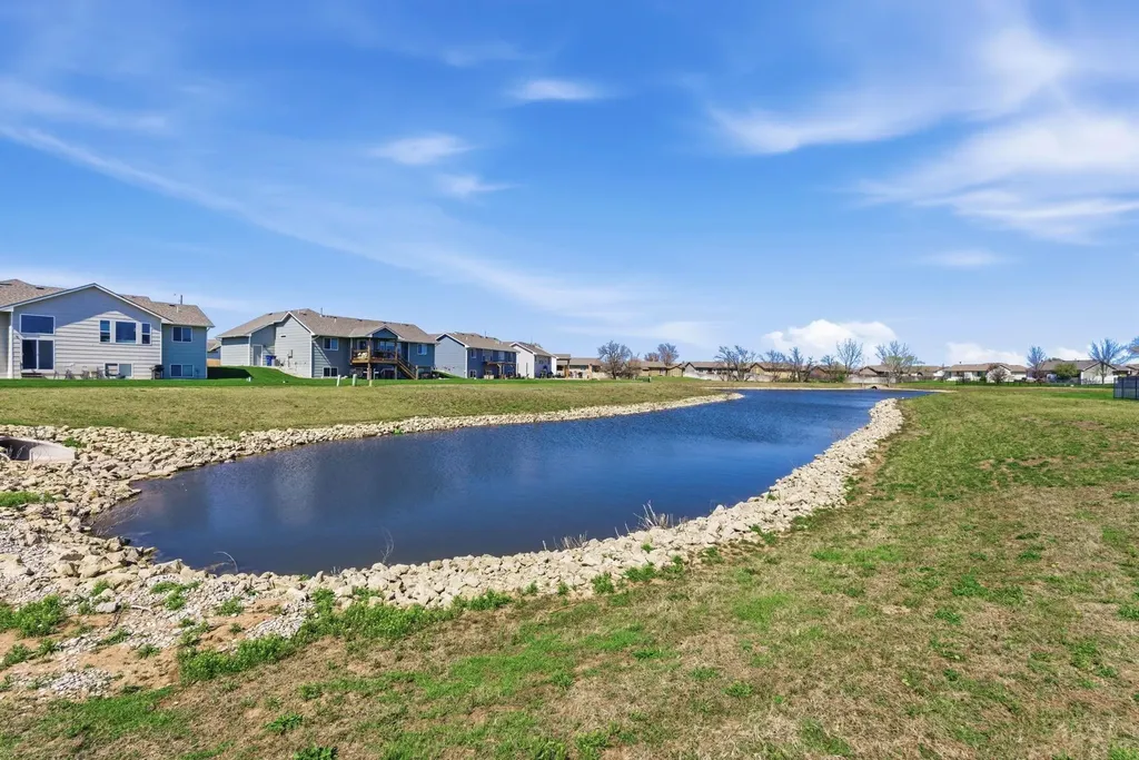 1709 N Thoroughbred Circle Wichita KS 67235