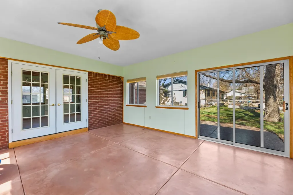 320 S 1st Avenue Clearwater KS 67026