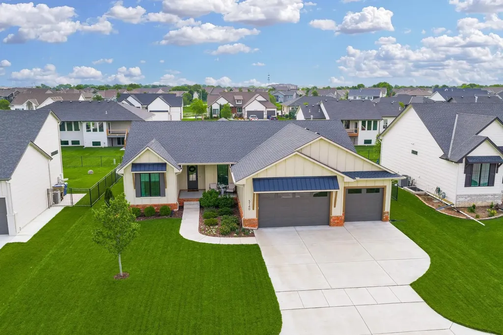 3140 N Pine Grove Circle Wichita KS 67205