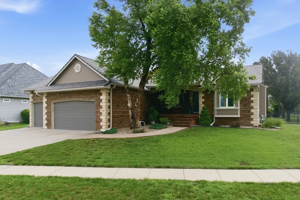 1760 E Tiara Pines Street Derby KS 67037
