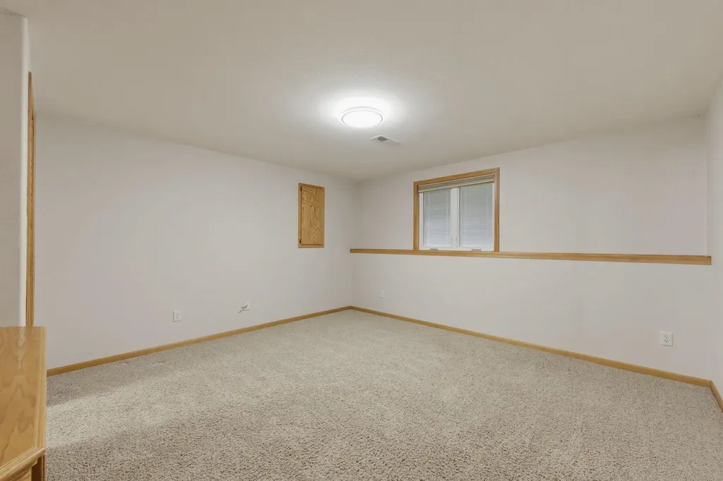 1760 E Tiara Pines Street Derby KS 67037