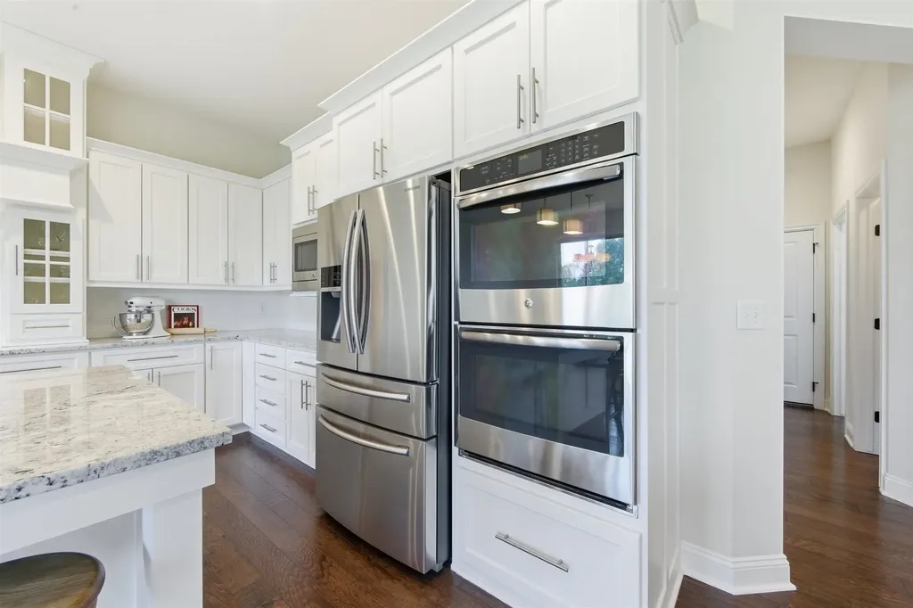 1813 N Wooddale Wichita KS 67230