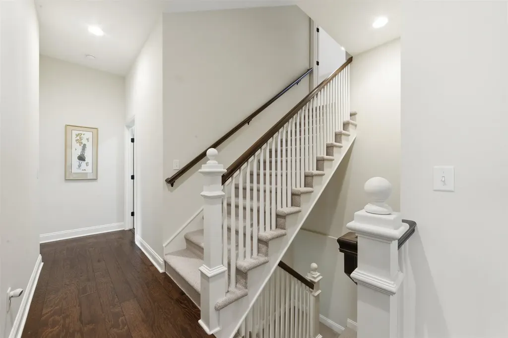 1813 N Wooddale Wichita KS 67230