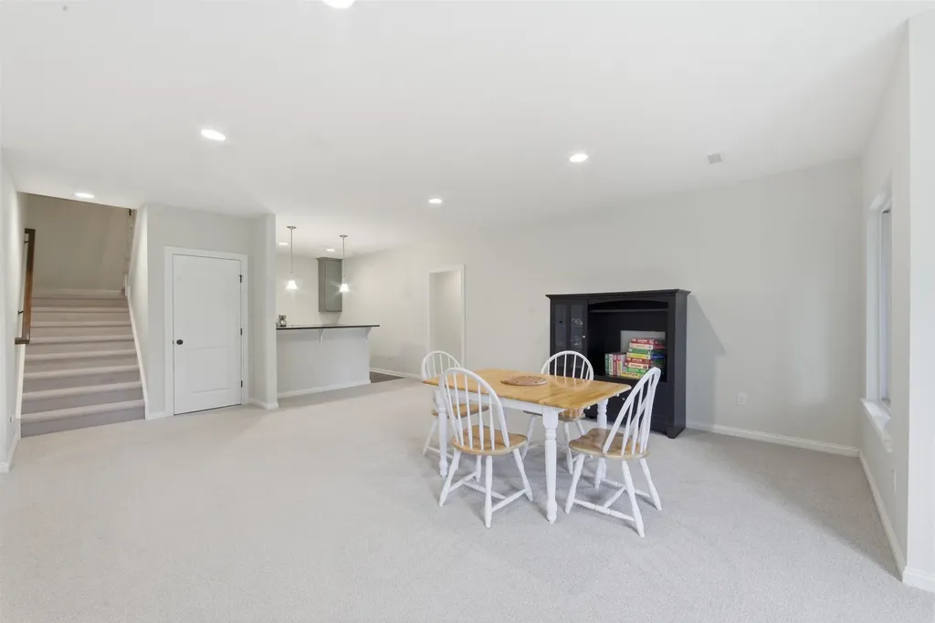 1813 N Wooddale Wichita KS 67230