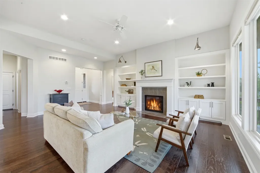 1813 N Wooddale Wichita KS 67230