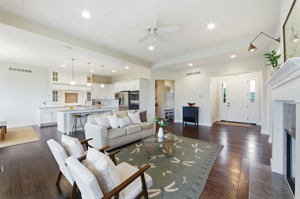 1813 N Wooddale Wichita KS 67230