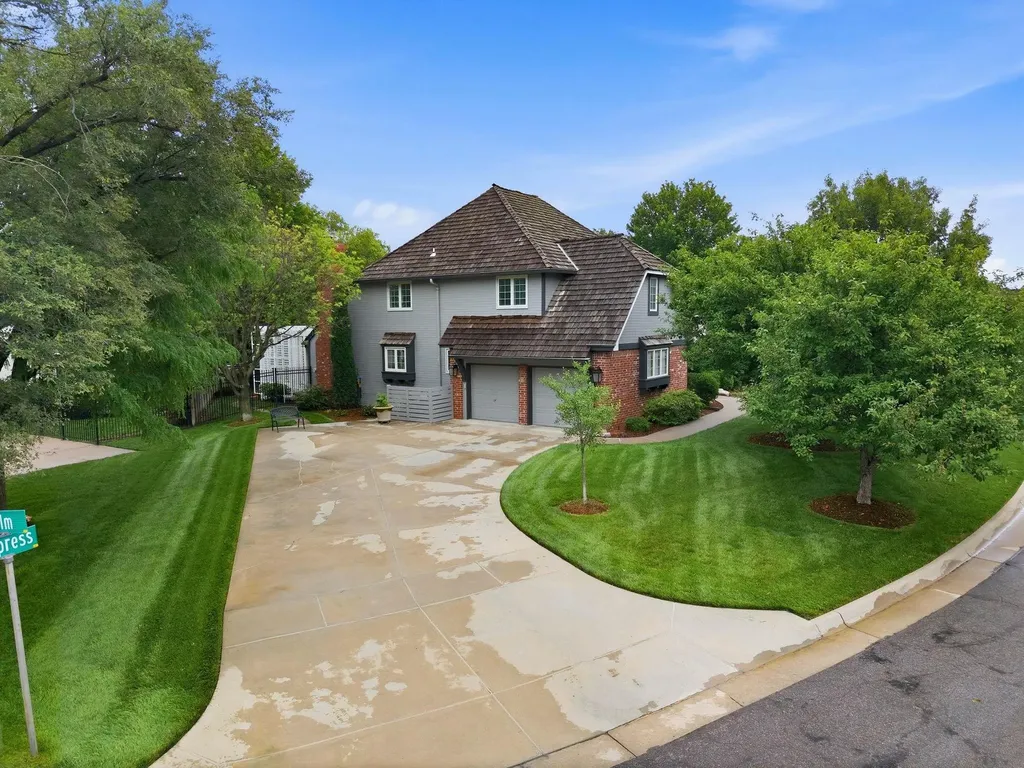 803 N Cypress Wichita KS 67206