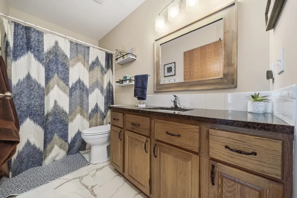 941 S Sandalwood Wichita KS 67230
