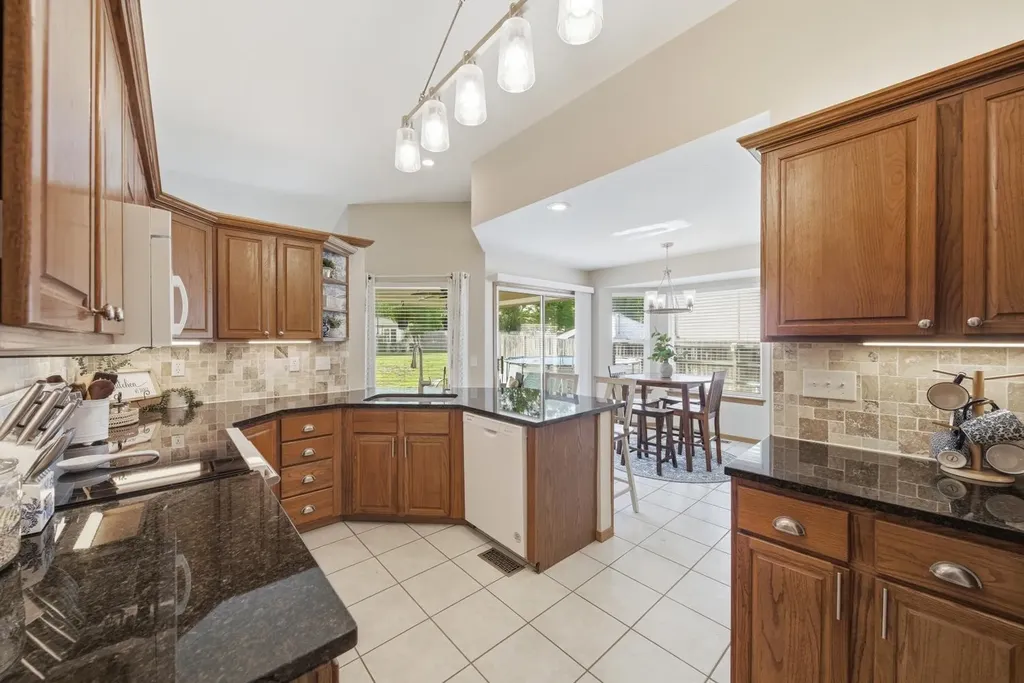 941 S Sandalwood Wichita KS 67230