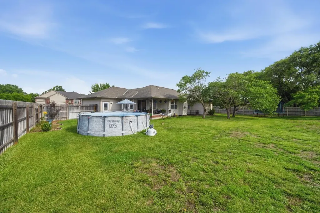 941 S Sandalwood Wichita KS 67230