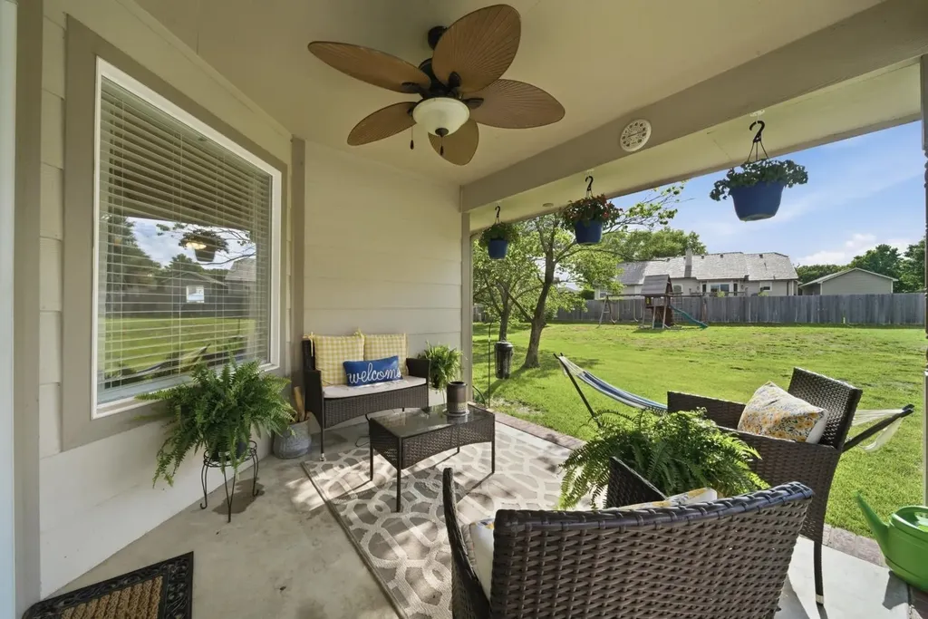 941 S Sandalwood Wichita KS 67230